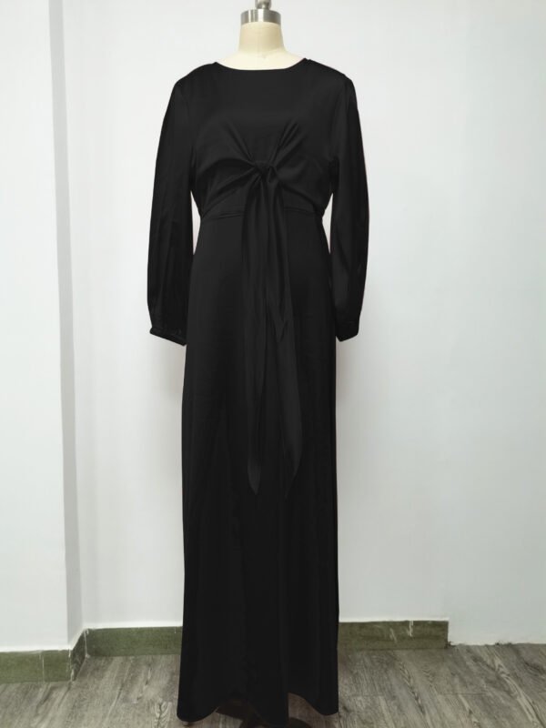 Robe longue en satin – Image 2