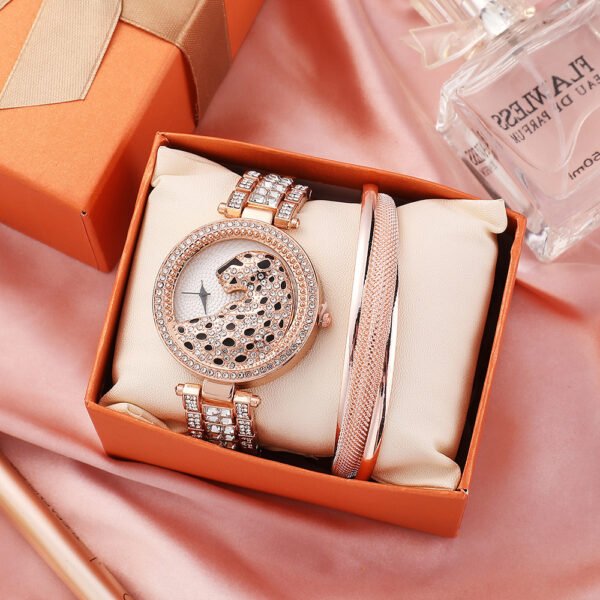 Montre Quartz Strass Motif Léopard avec Diamants