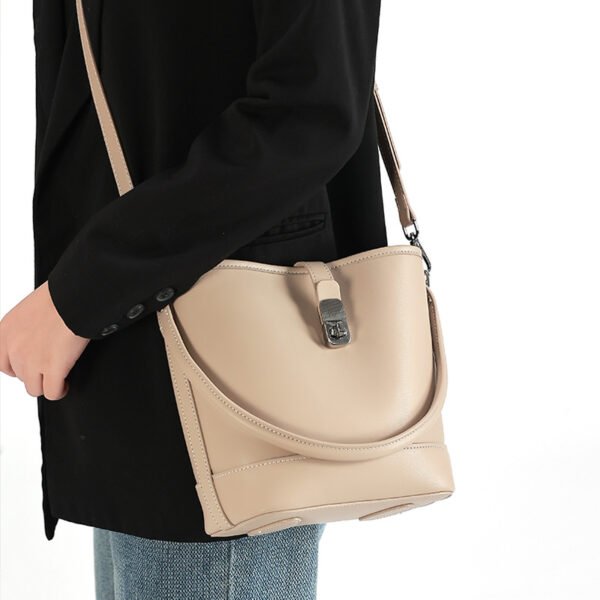 Sac seau en cuir  véritable de haute qualité pour femme – Image 5