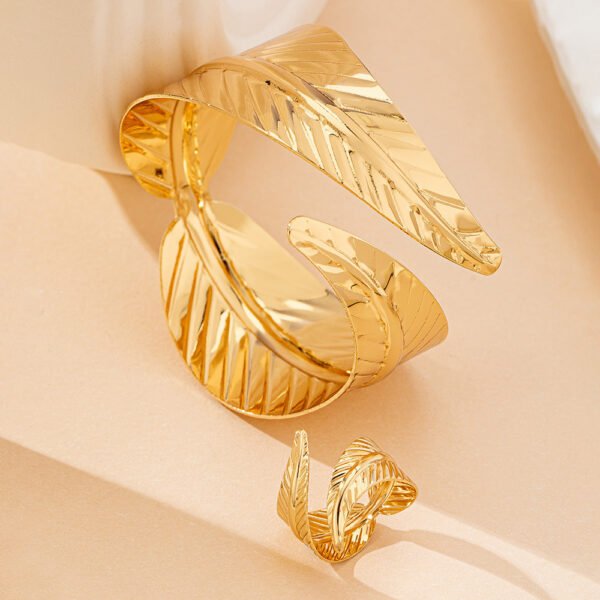 Bracelet ouvert géométrique en alliage pour femme – Image 3