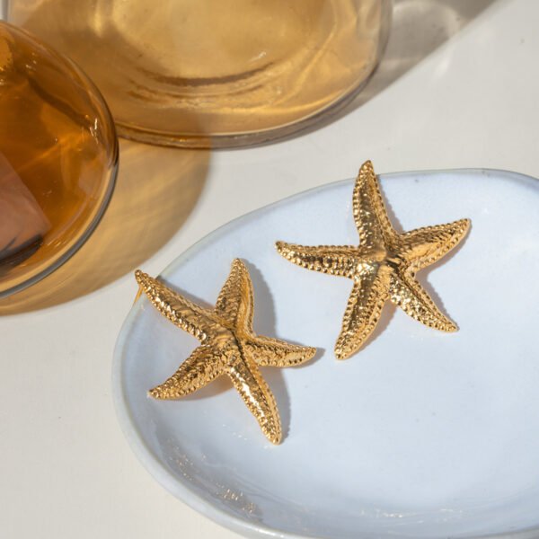 Boucles d'oreilles étoiles de mer sereines en or – Image 4