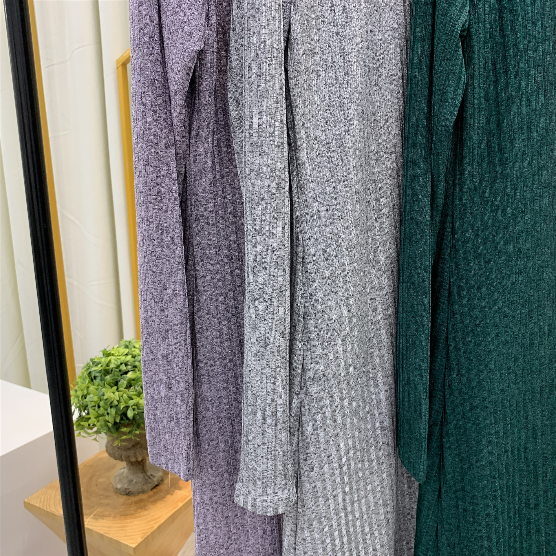 Robe-pull en tricot à manches longues – Image 4