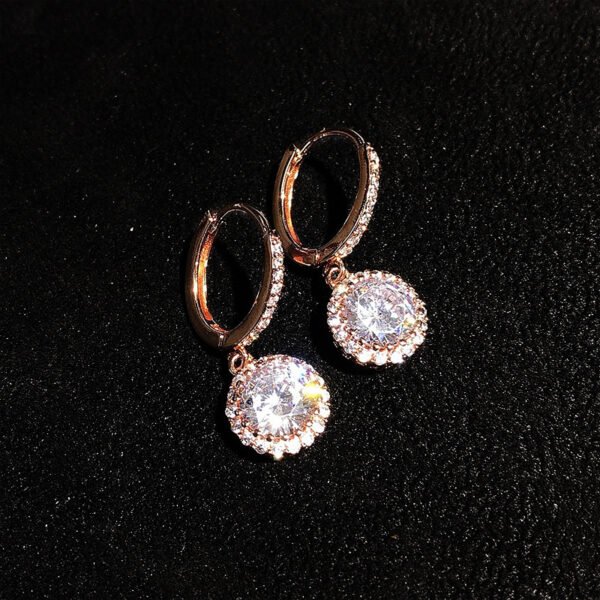 Boucles d'oreilles fleur Temperament Fire cristaux colorés 2 carats – Image 2